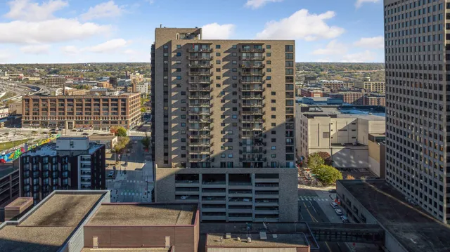 $1,295 | 66 9th Street East, Unit 2501, St. Paul, MN 55101