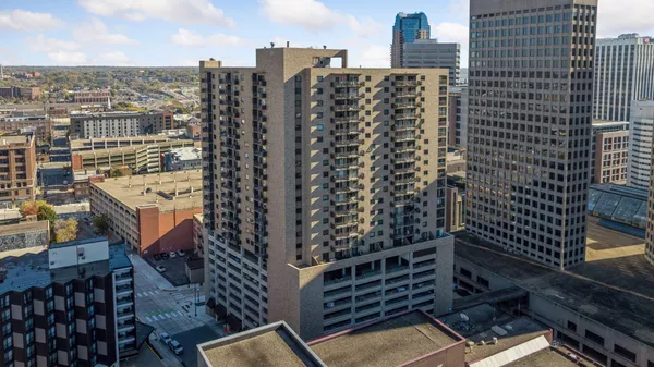 $1,295 | 66 9th Street East, Unit 2501, St. Paul, MN 55101