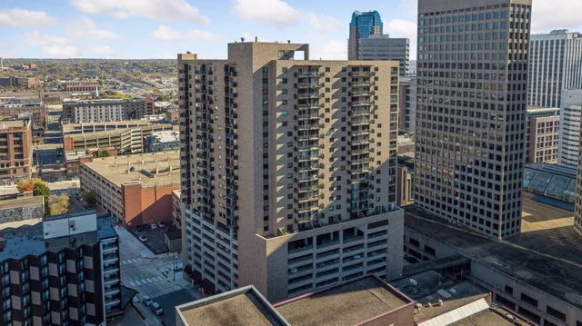 $1,295 | 66 9th Street East, Unit 2501, St. Paul, MN 55101