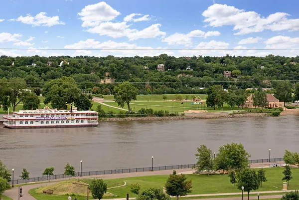 $1,295 | 66 9th Street East, Unit 2501, St. Paul, MN 55101