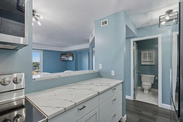 $1,295 | 66 9th Street East, Unit 2501, St. Paul, MN 55101