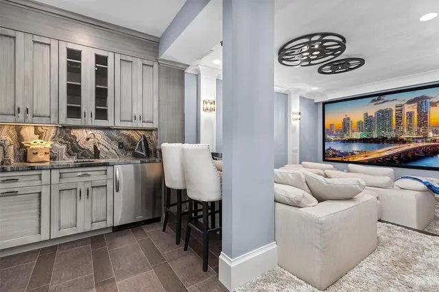 $8,995,000 | 2317 Delmar Place, Fort Lauderdale, FL 33301