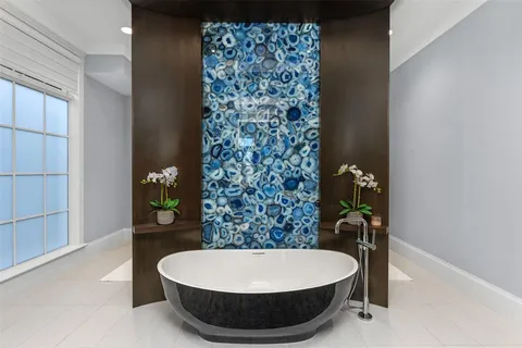 $8,995,000 | 2317 Delmar Place, Fort Lauderdale, FL 33301