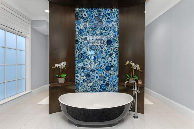 $8,995,000 | 2317 Delmar Place, Fort Lauderdale, FL 33301