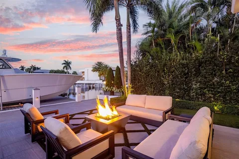 $8,995,000 | 2317 Delmar Place, Fort Lauderdale, FL 33301