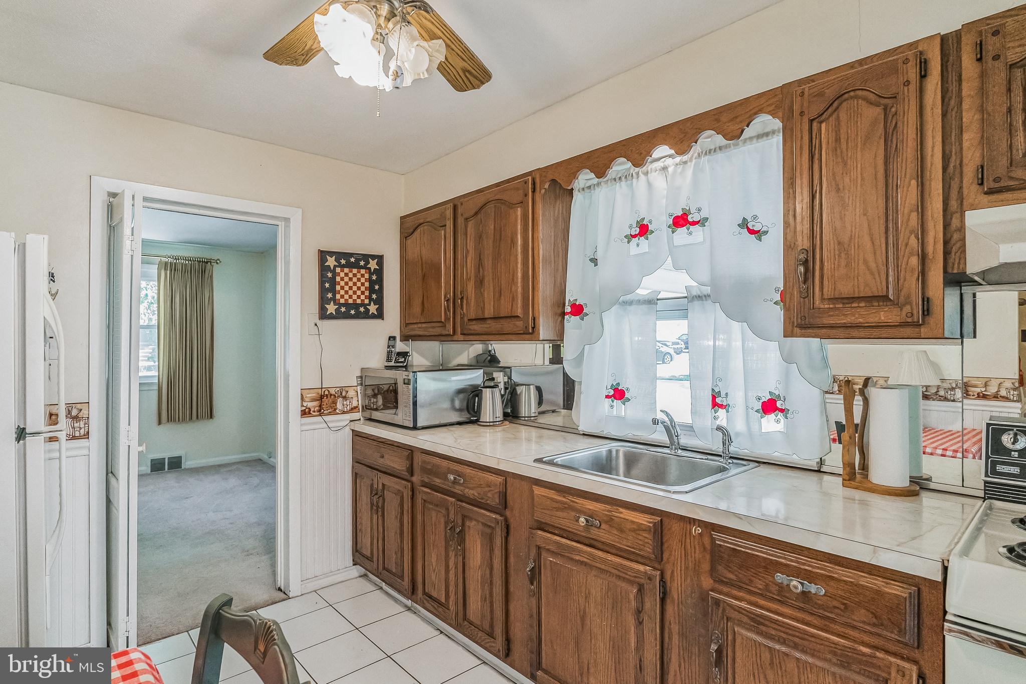 106 Sharp Lane Feasterville-Trevose, PA 19053 - Photo 8 of 21