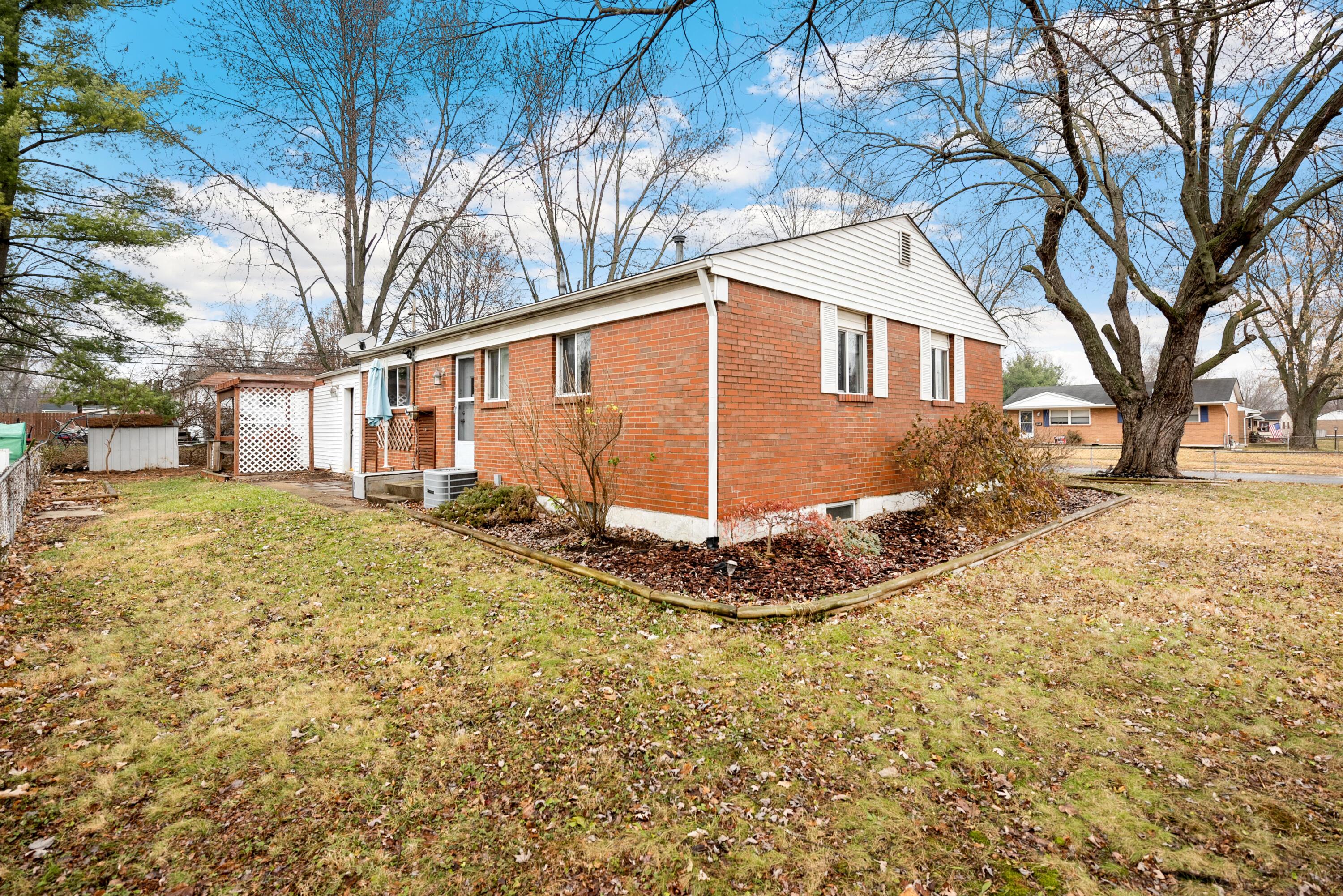 3591 Tremaine Road Columbus, OH 43232 - Photo 29 of 37 Rear