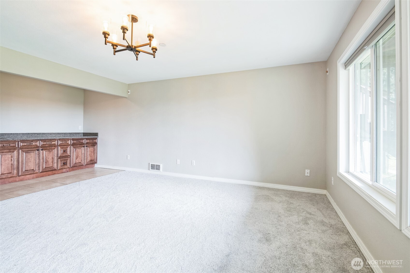 17008 Orting Road North Bonney Lake, WA 98391 - Photo 8 of 37 Gallery Image 8
