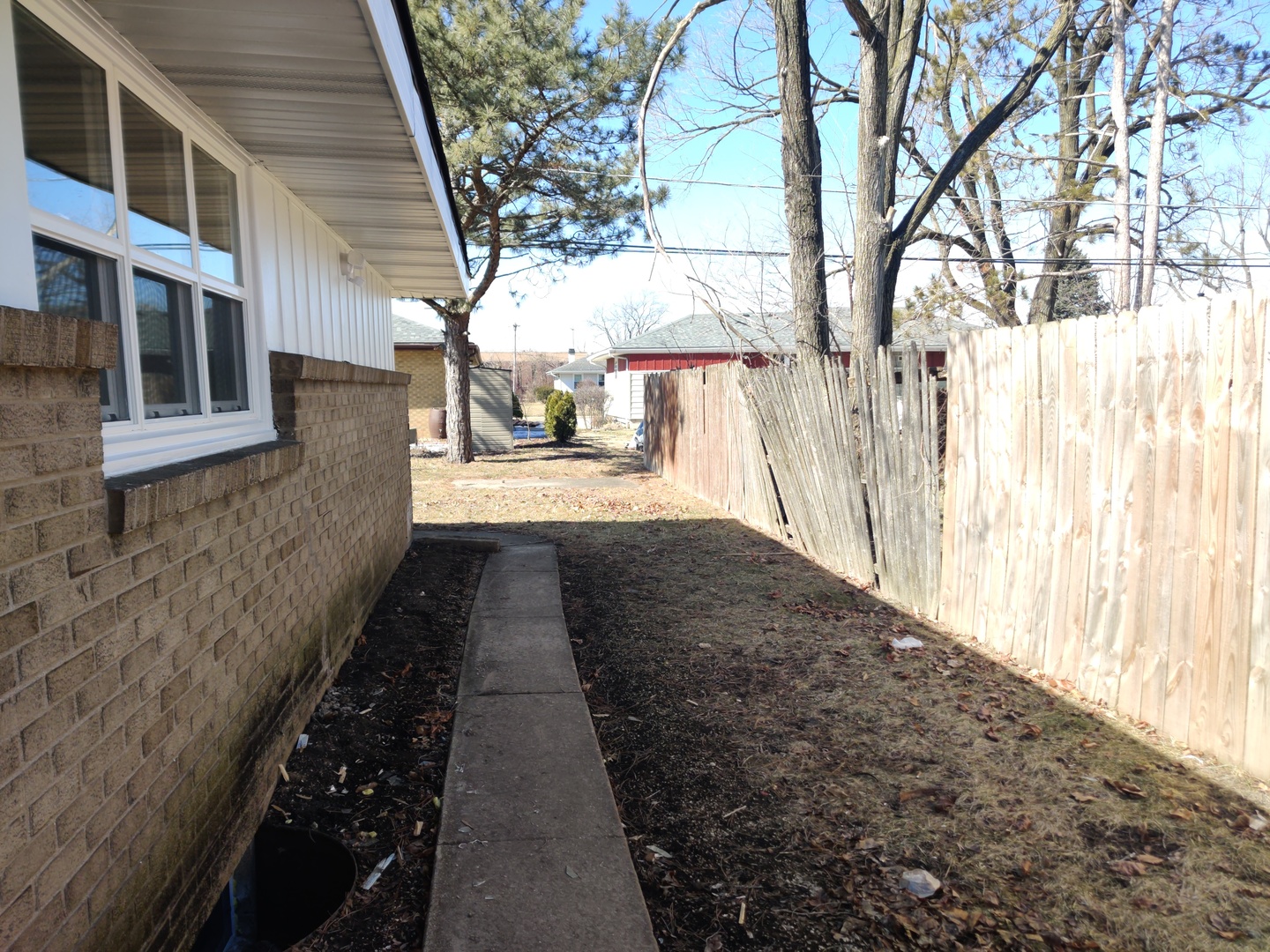 1101 Westminster Road Joliet, IL 60435 - Photo 14 of 17 a view of a pathway with a yard
