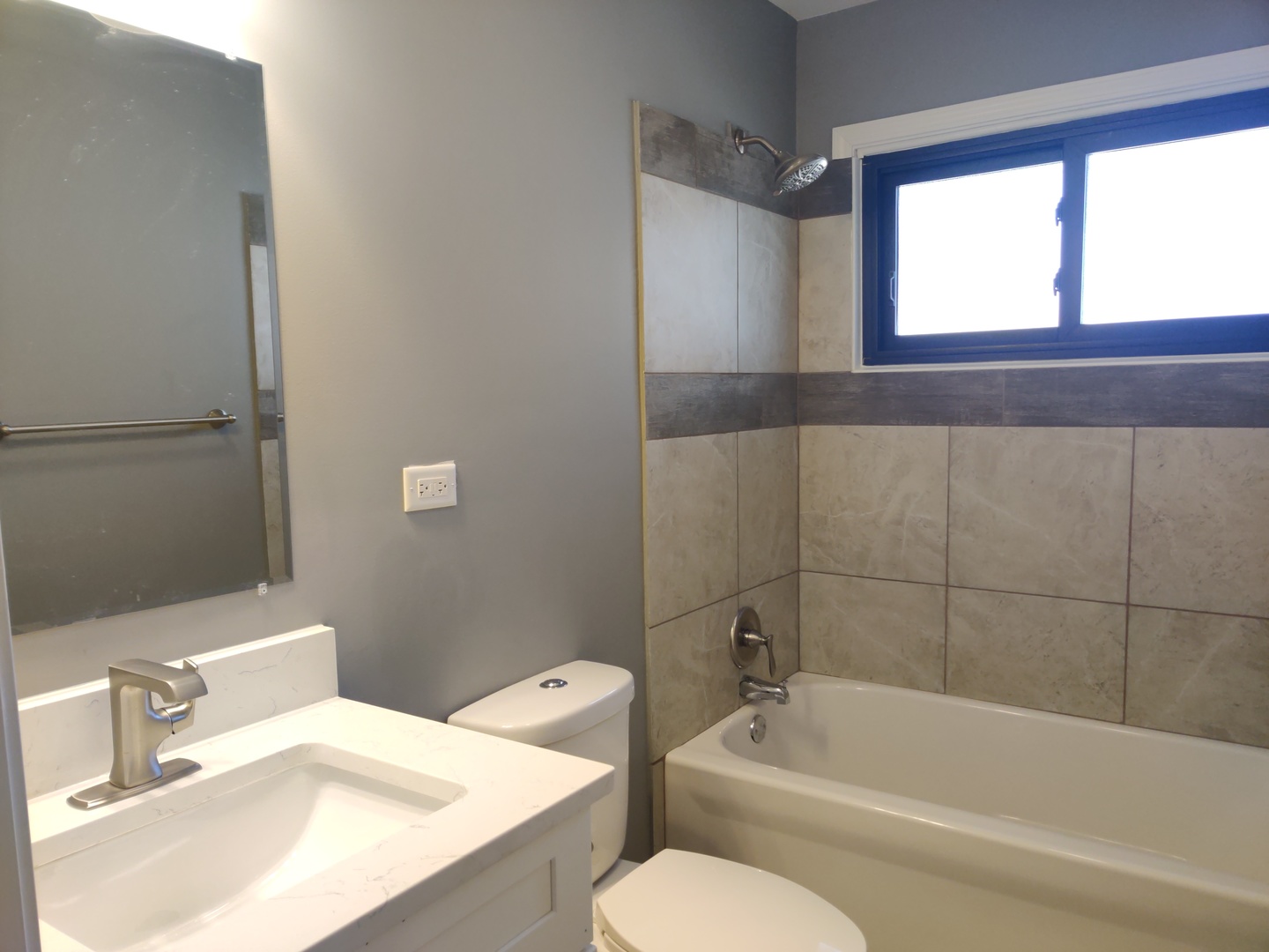 1101 Westminster Road Joliet, IL 60435 - Photo 10 of 17 a bathroom with a sink toilet and bathtub
