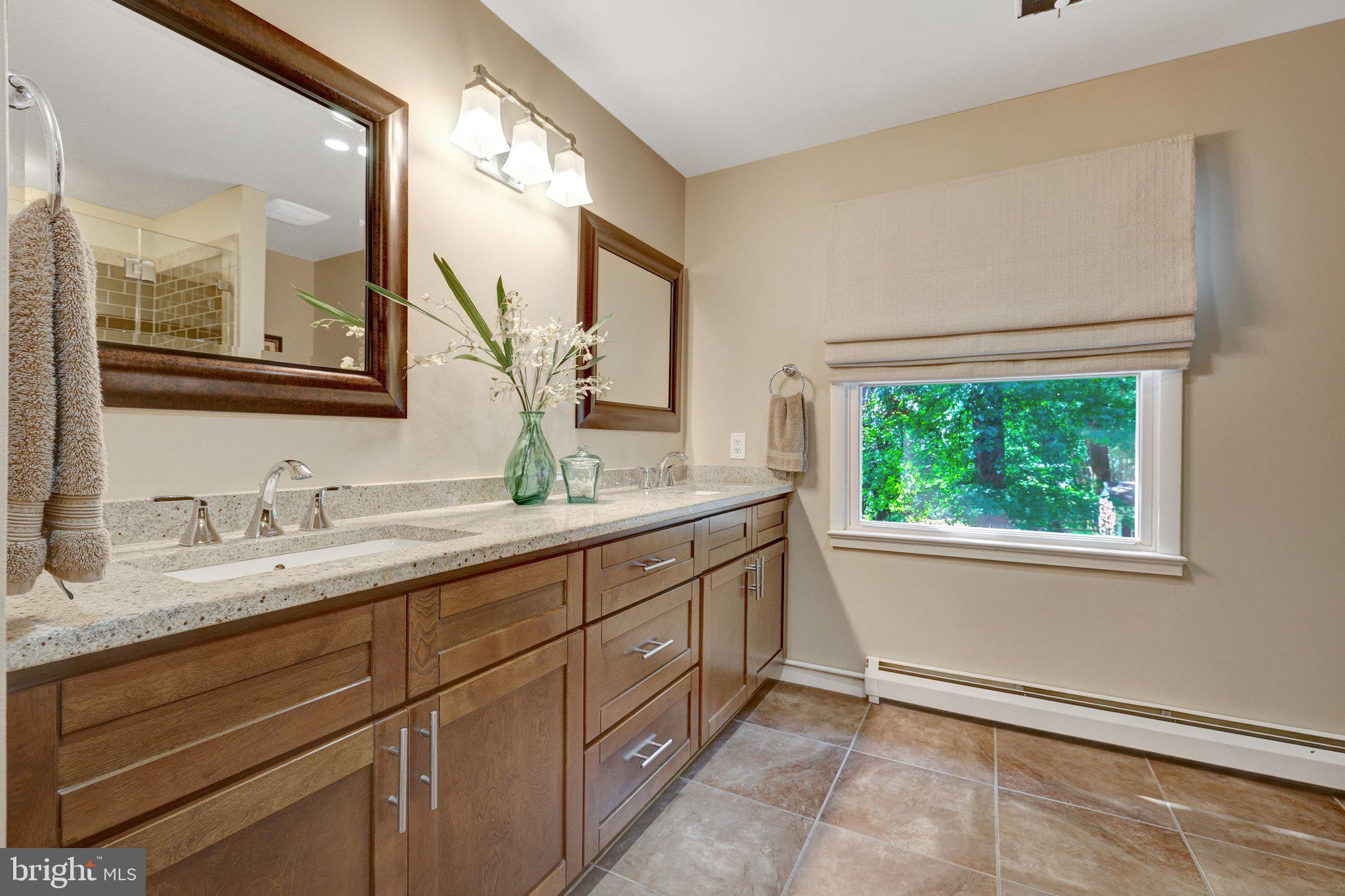 10015 Saddle Road Vienna, VA 22181 - Photo 52 of 86 Gallery Image 52