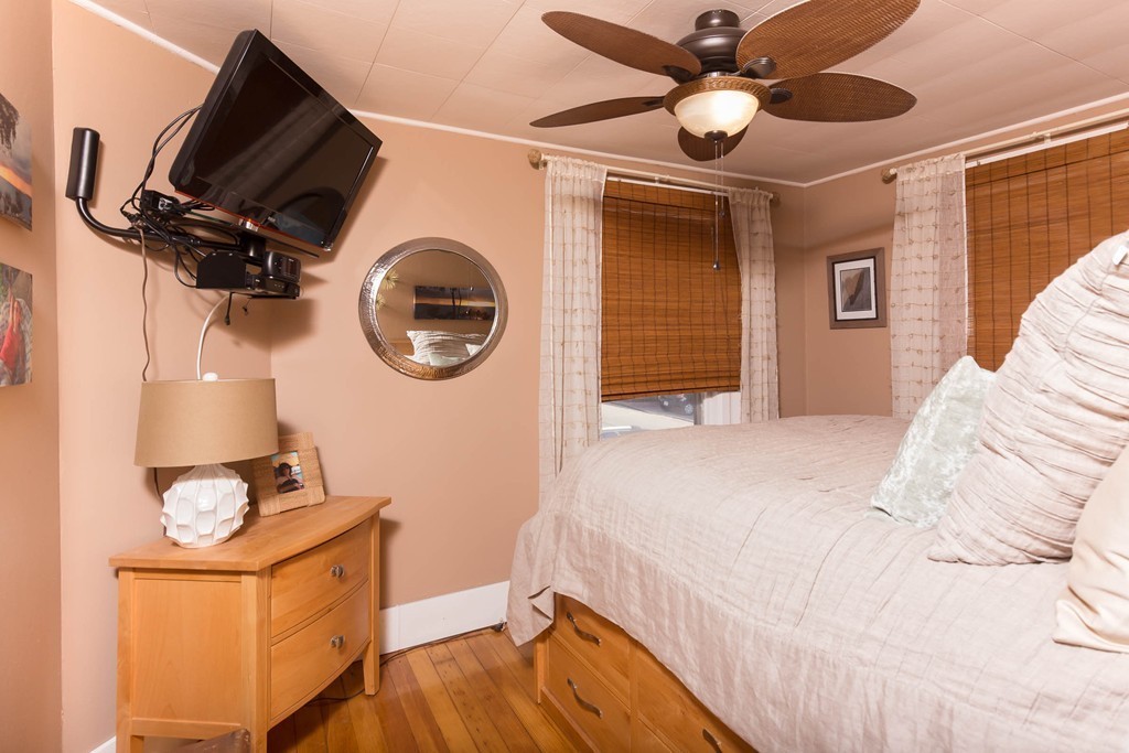 56 Edgewater Road Hull, MA 02045 - Photo 7 of 12