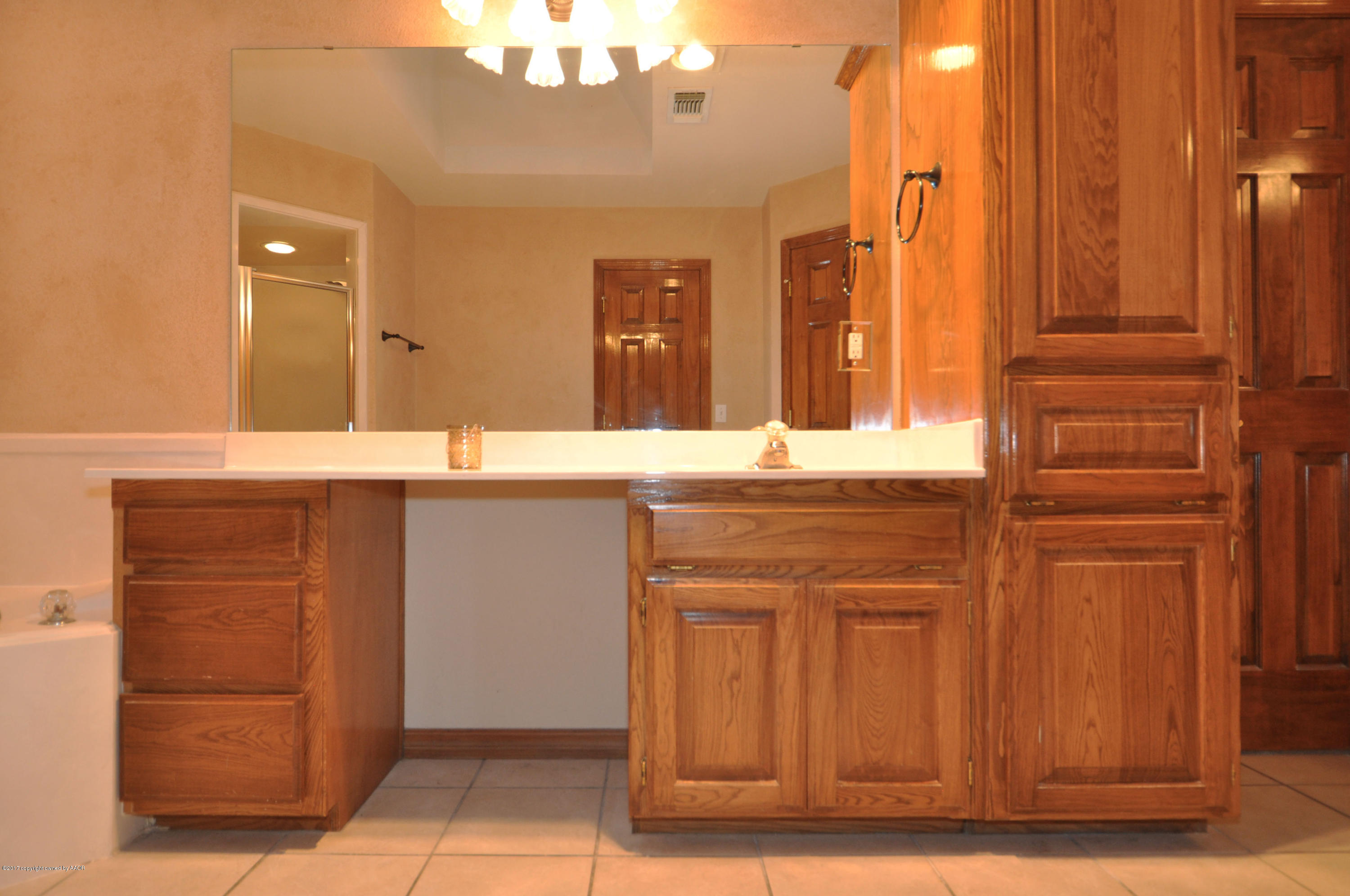7605 Bayswater Road Amarillo, TX 79119 - Photo 15 of 29 15 Master Bathroom