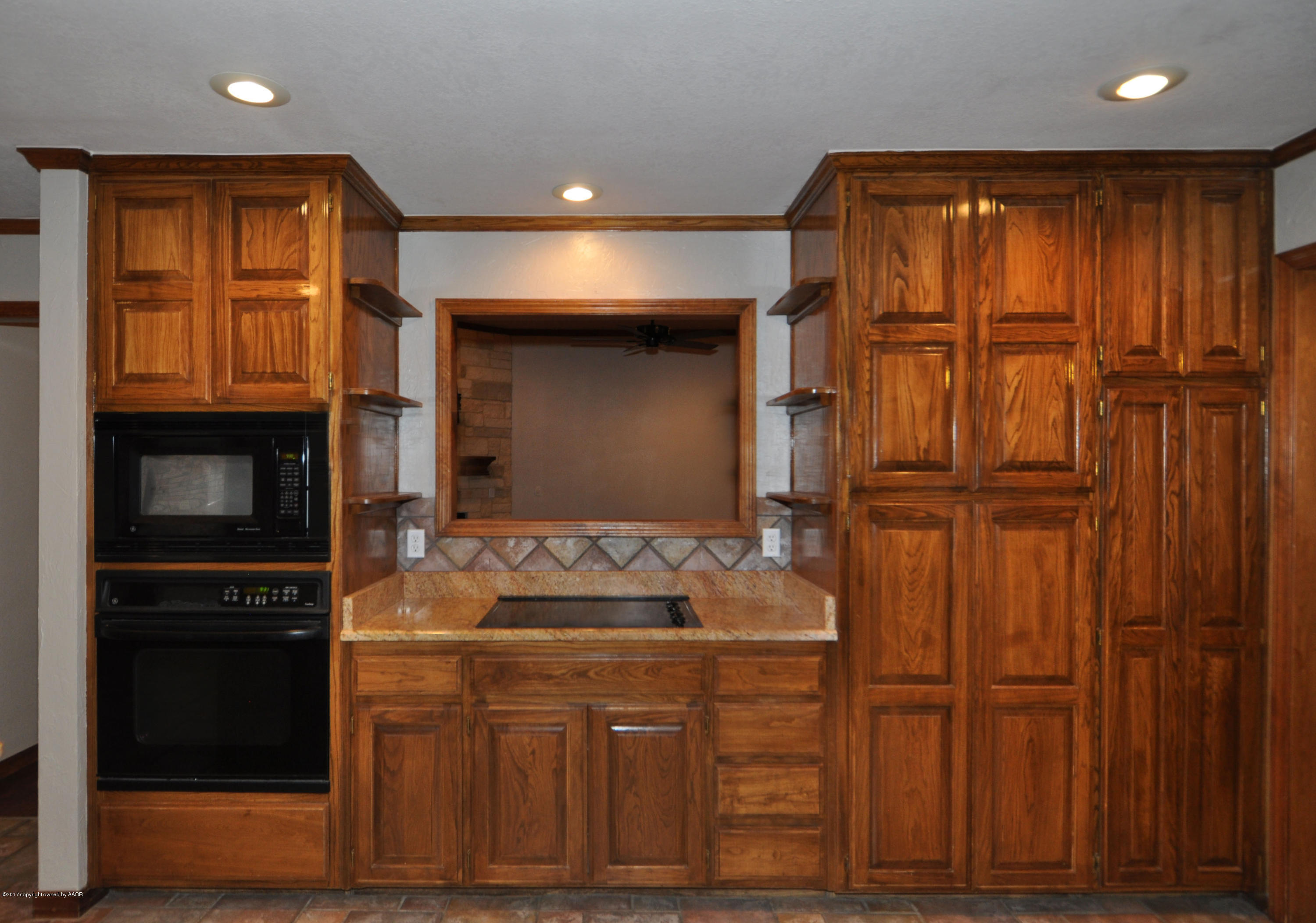 7605 Bayswater Road Amarillo, TX 79119 - Photo 8 of 29 08 Kitchen