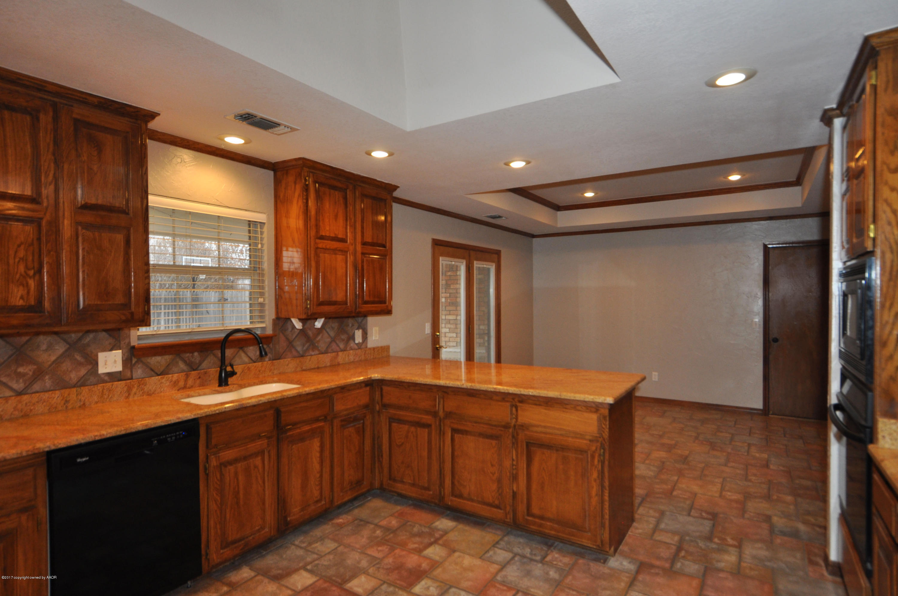 7605 Bayswater Road Amarillo, TX 79119 - Photo 9 of 29 09 Kitchen