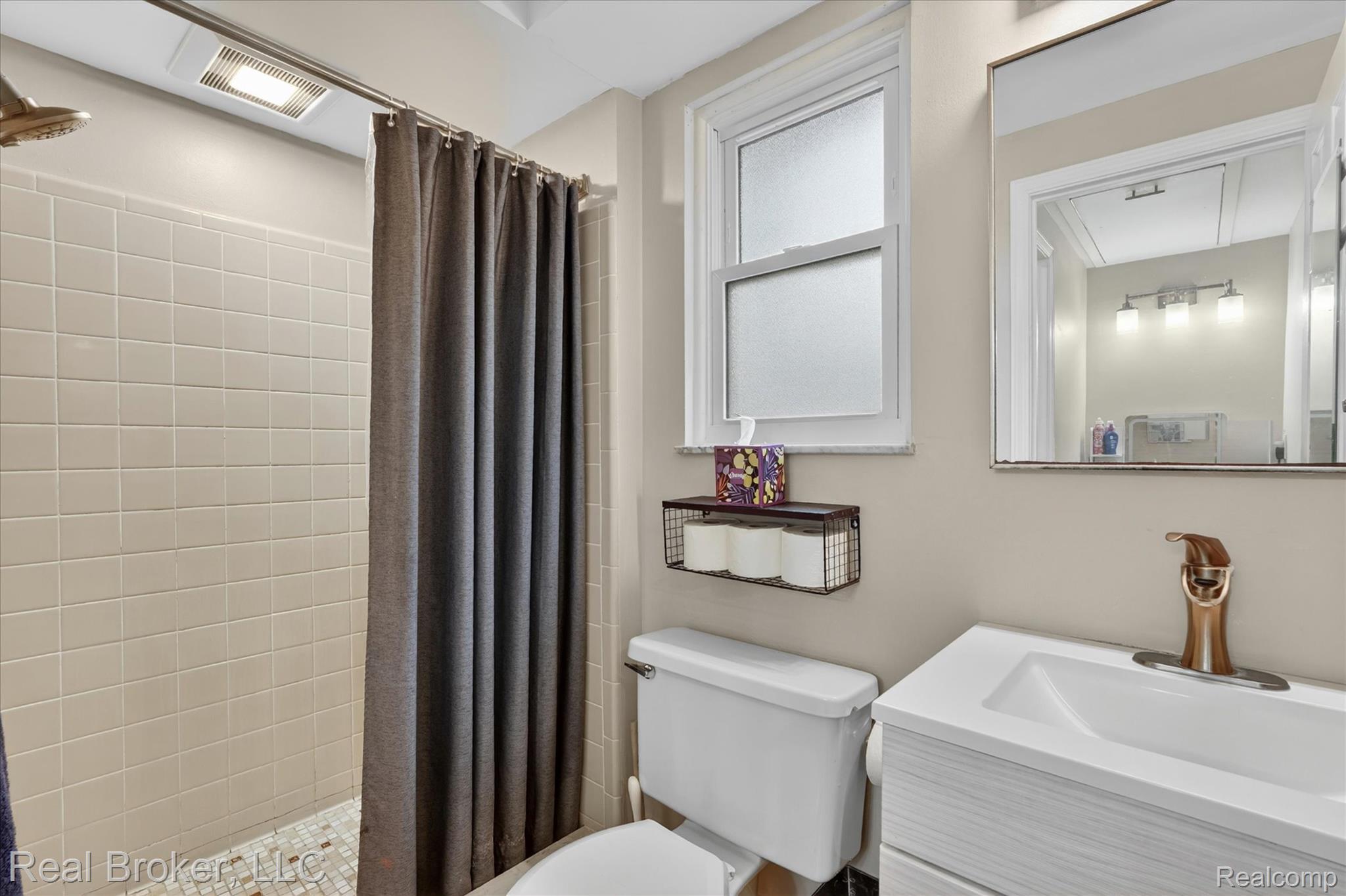3885 Morgan Road Lake Orion, MI 48359 - Photo 24 of 57 25-3885-Morgan-Rd-Orion-Township-MI-48359-WindowStill.jpg