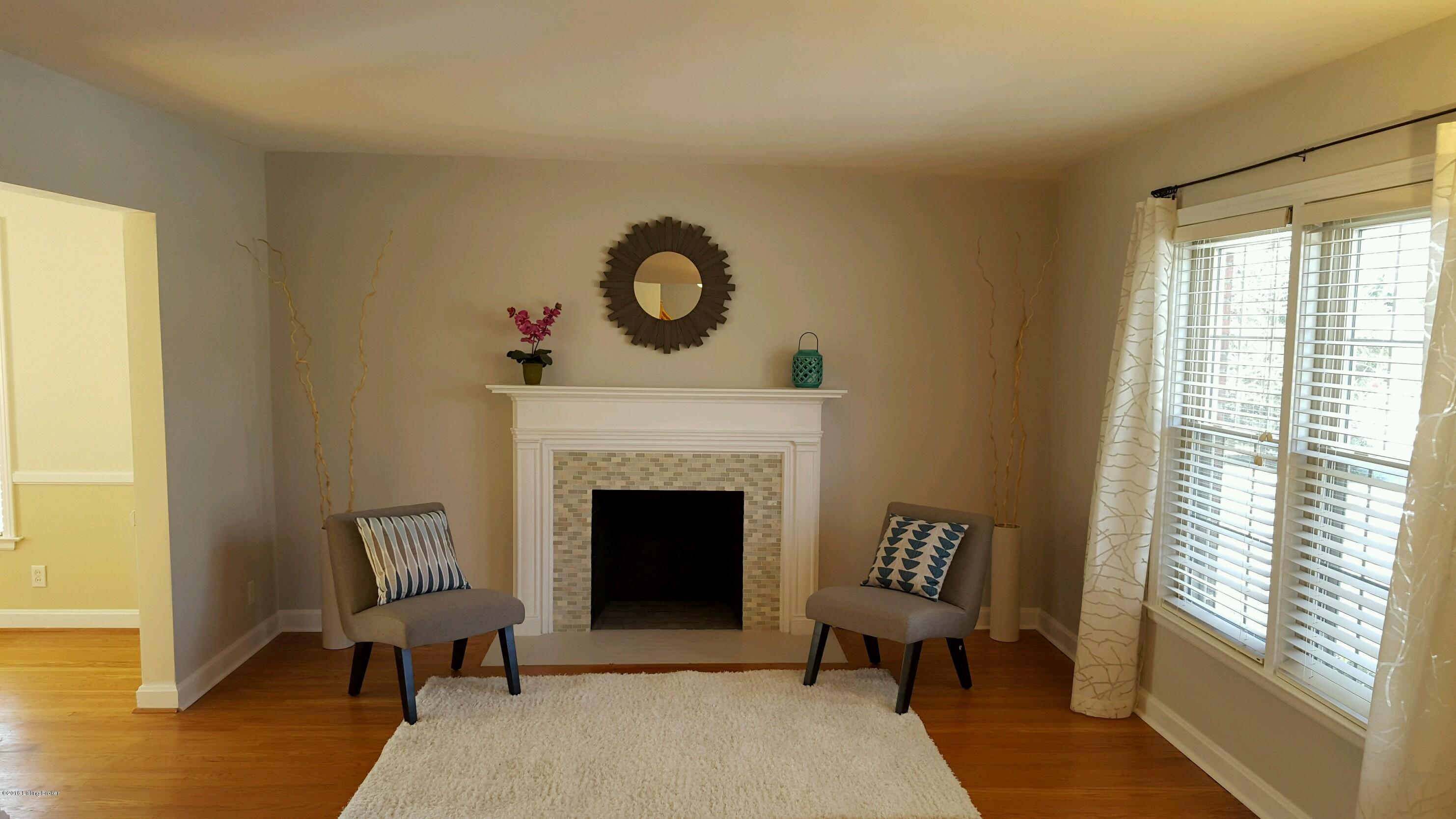 8802 Charing Cross Road Louisville, KY 40222 - Photo 3 of 19 25155