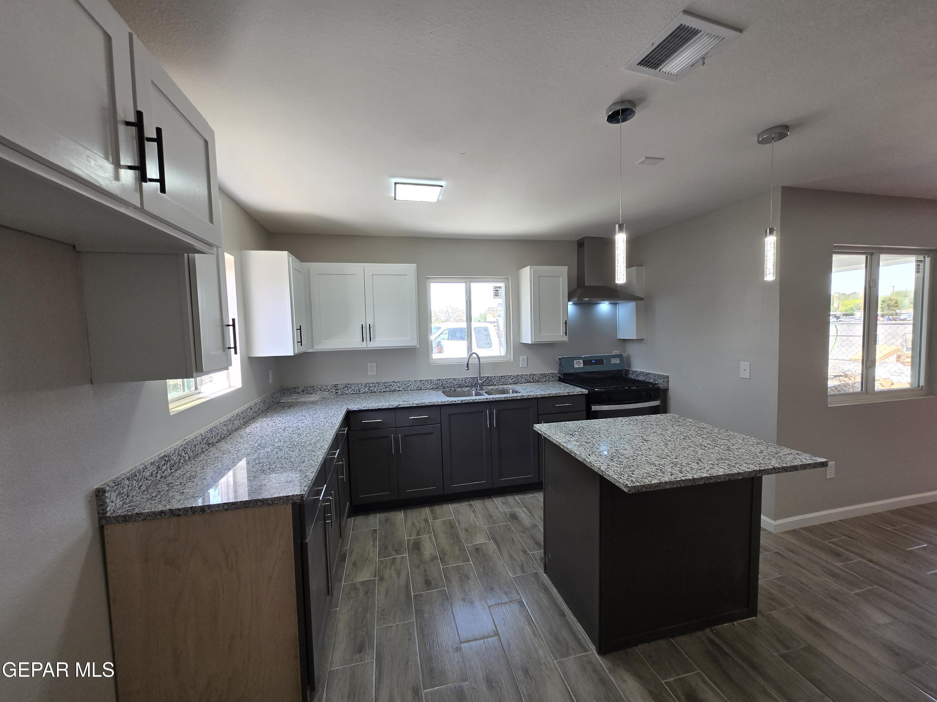 7901 Lirio Road El Paso, TX 79915 - Photo 10 of 23 20260606_115604