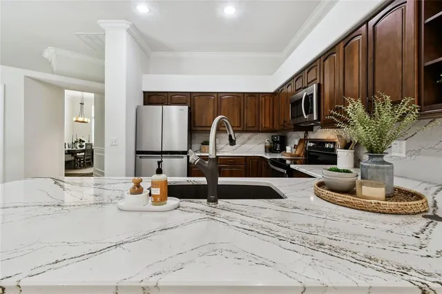 $815,000 | 17112 Downs Drive, Odessa, FL 33556