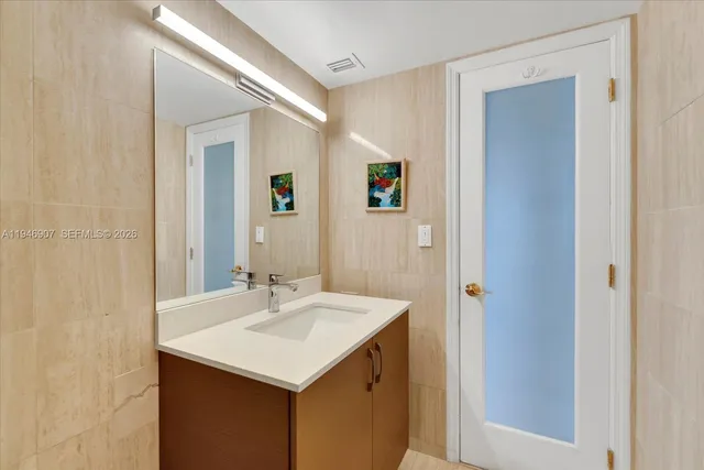 $1,545,000 | 2843 South Bayshore Drive, Unit 11C, Miami, FL 33133