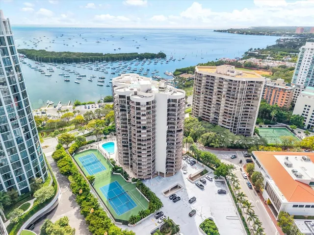 $1,545,000 | 2843 South Bayshore Drive, Unit 11C, Miami, FL 33133