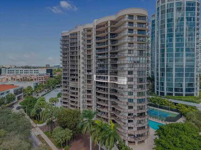 $1,545,000 | 2843 South Bayshore Drive, Unit 11C, Miami, FL 33133
