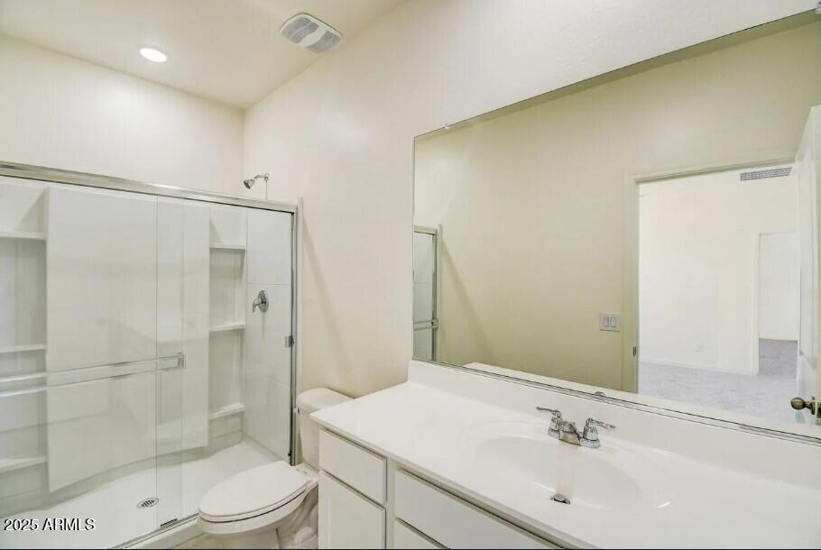 5622 East Iris Drive Florence, AZ 85132 - Photo 12 of 13 Sterling Primary Bath