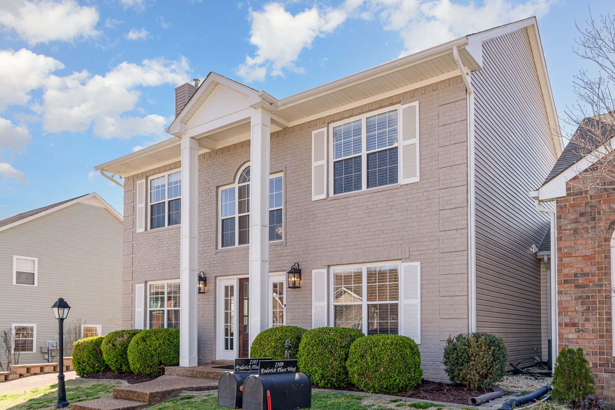 2107 Roderick Place West Franklin, TN 37064 - Photo 3 of 33 Gallery Image 3