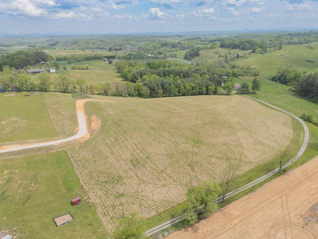 5362 Highland Road Dublin, VA 24084 - Photo 6 of 32 Gallery Image 6