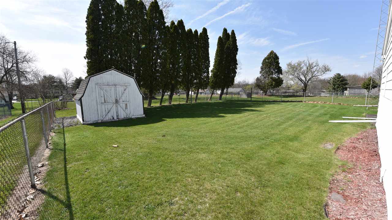 811 Zollinger Road Goshen, IN 46528 - Photo 3 of 20 Gallery Image 3