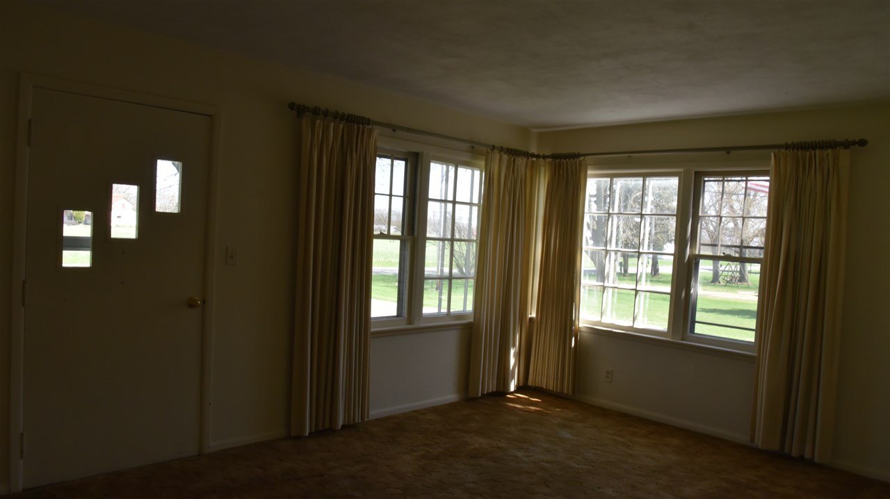 811 Zollinger Road Goshen, IN 46528 - Photo 8 of 20 Gallery Image 8