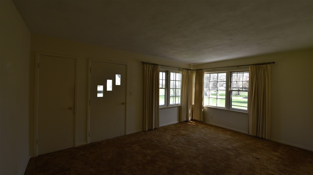 811 Zollinger Road Goshen, IN 46528 - Photo 9 of 20 Gallery Image 9