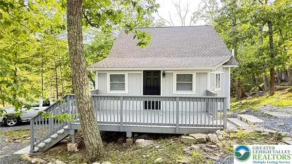 $329,000 | 117 Clifton Drive, Bushkill, PA 18324