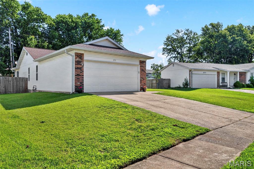 375 Novara Drive Ballwin, MO 63021 - Photo 4 of 36