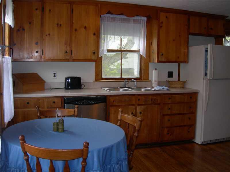 11 Langsford Road Kennebunkport, ME 04046 - Photo 6 of 18 Kitchen.