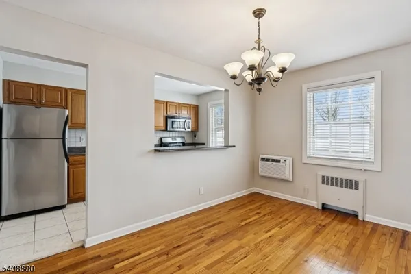 $2,275 | 6 West Roselle Avenue, Roselle Park, NJ 07204