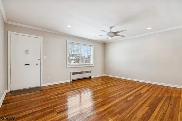 $2,275 | 6 West Roselle Avenue, Roselle Park, NJ 07204