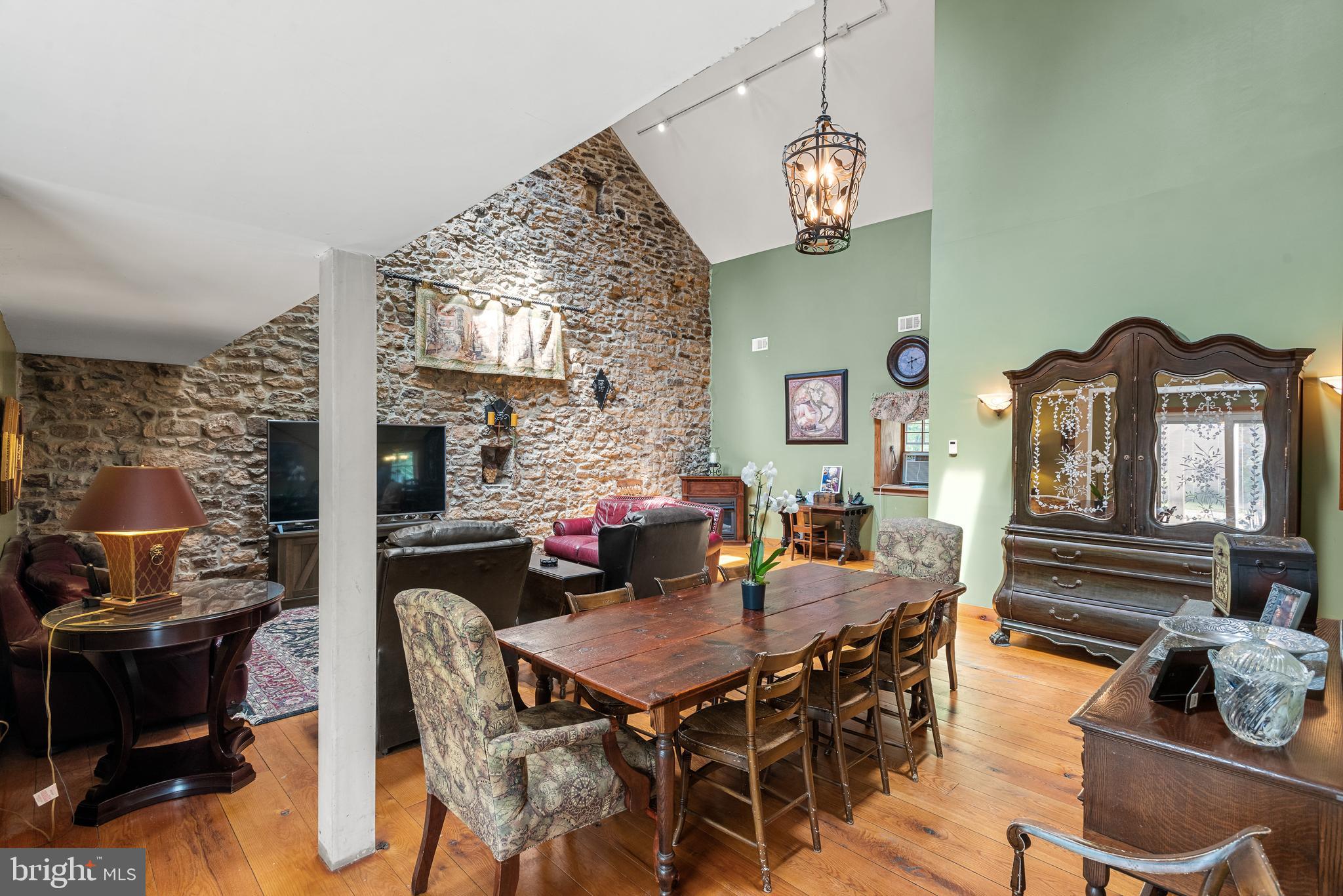 18 Pheasant Road Norristown, PA 19403 - Photo 25 of 68