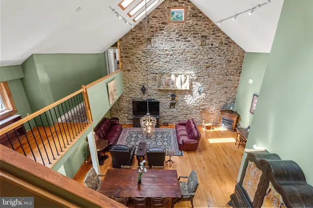 $899,900 | 18 Pheasant Road, Norristown, PA 19403