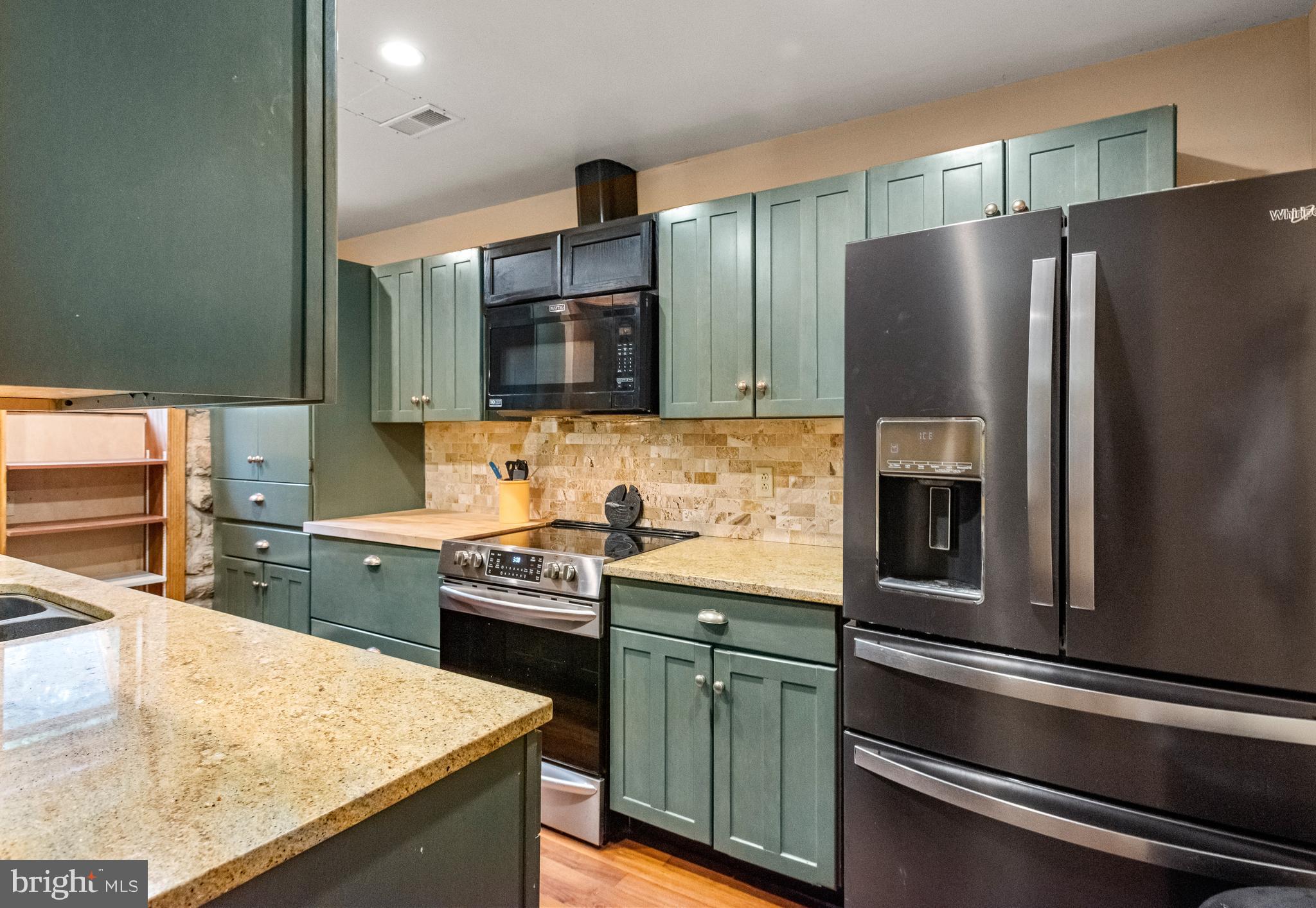 18 Pheasant Road Norristown, PA 19403 - Photo 32 of 68