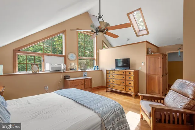 $899,900 | 18 Pheasant Road, Norristown, PA 19403