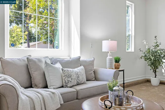 $930,000 | 951 Dainty Avenue, Brentwood, CA 94513