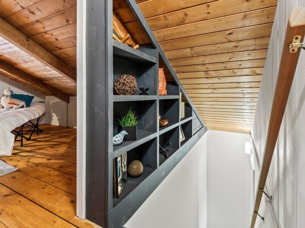 6 Winding Cove Road Ashburnham, MA 01430 - Photo 22 of 40 a view of small space