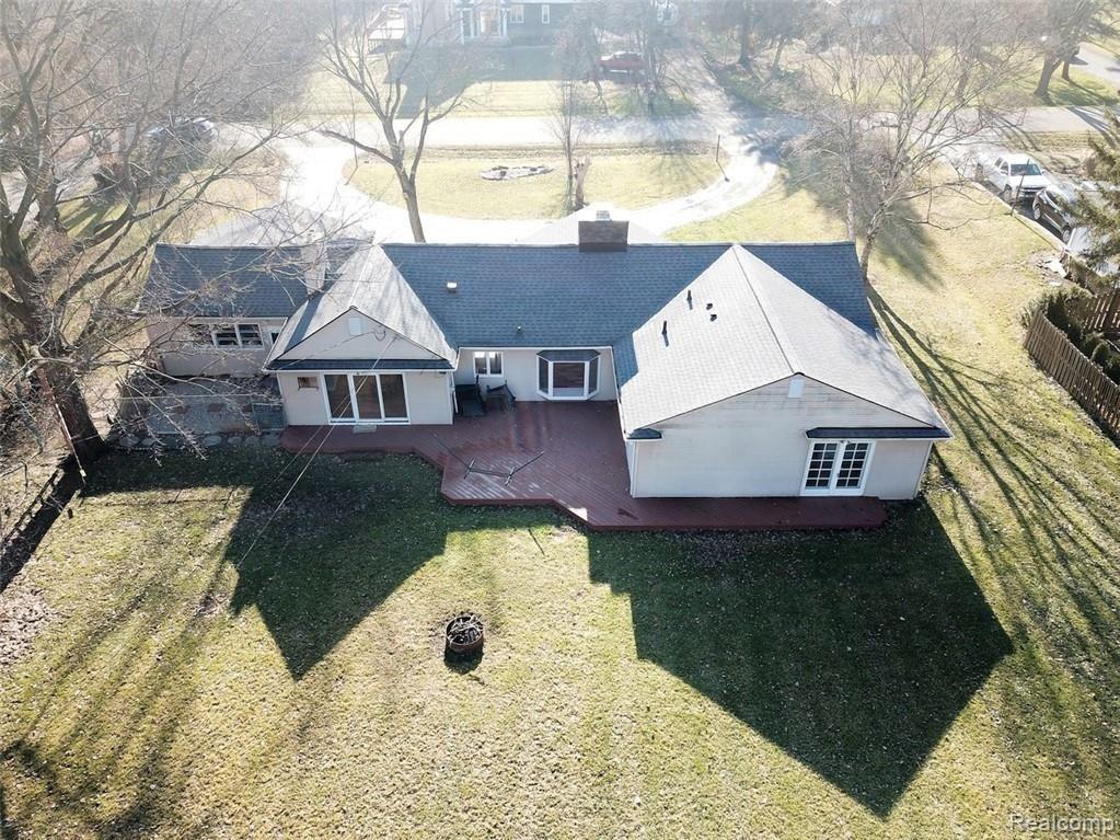 29204 Utley Road Farmington Hills, MI 48334 - Photo 10 of 52