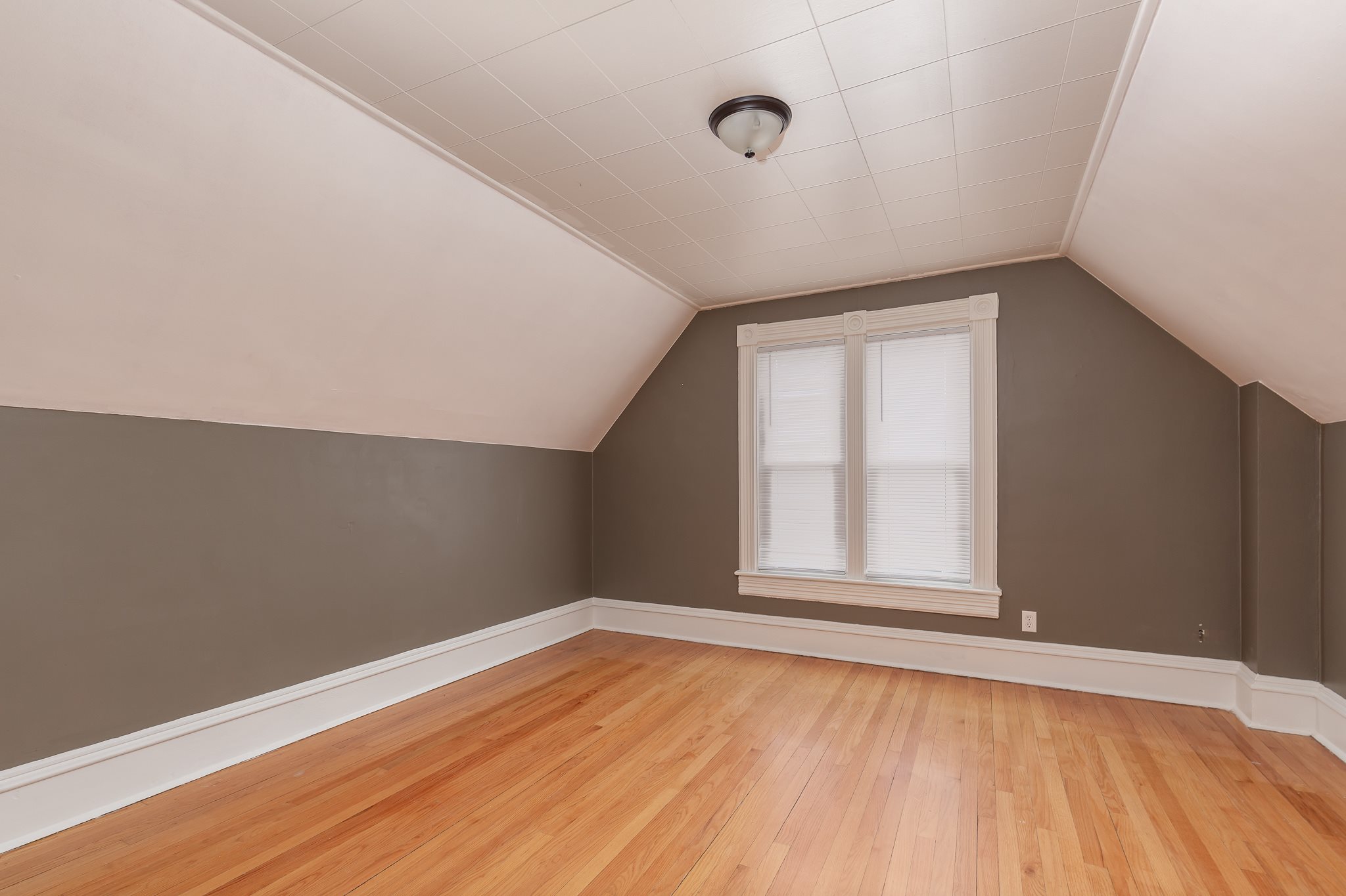 1818 10th Street Moline, IL 61265 - Photo 18 of 25 Gallery Image 18