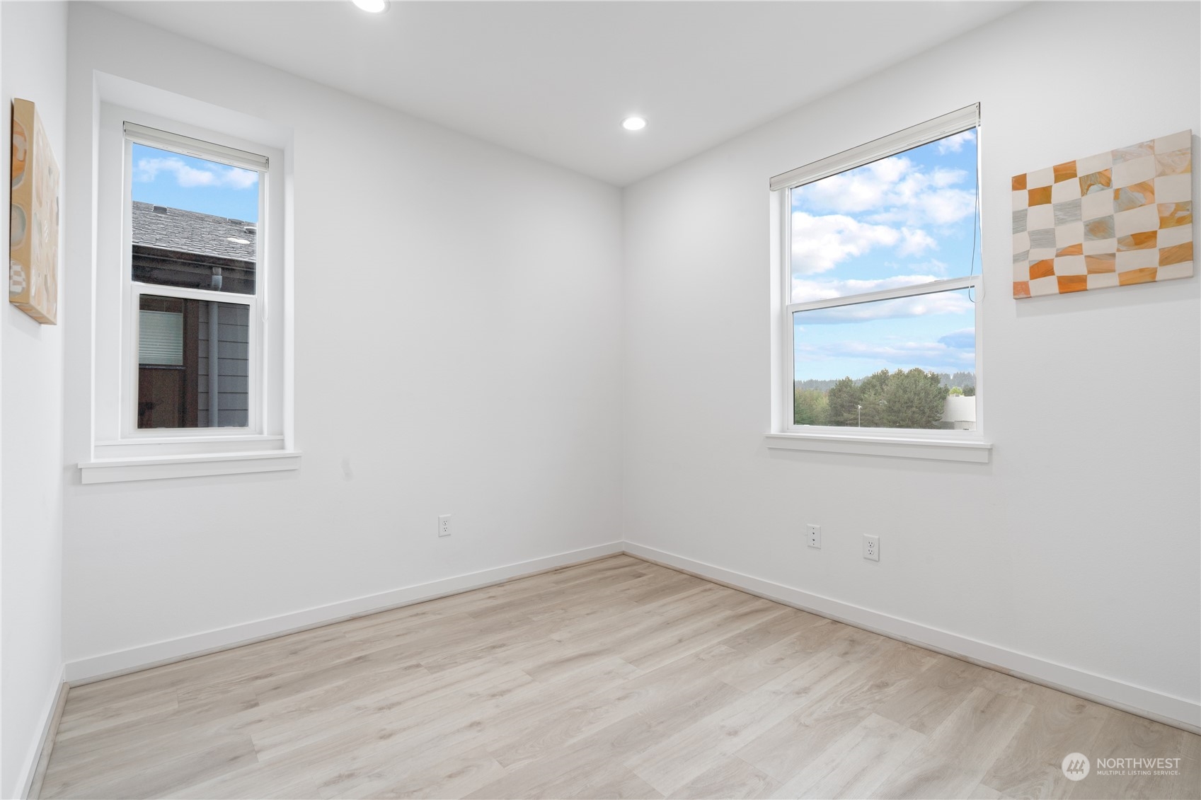 21722 24th Avenue Southeast, Unit A Bothell, WA 98021 - Photo 28 of 38 an empty room with a window