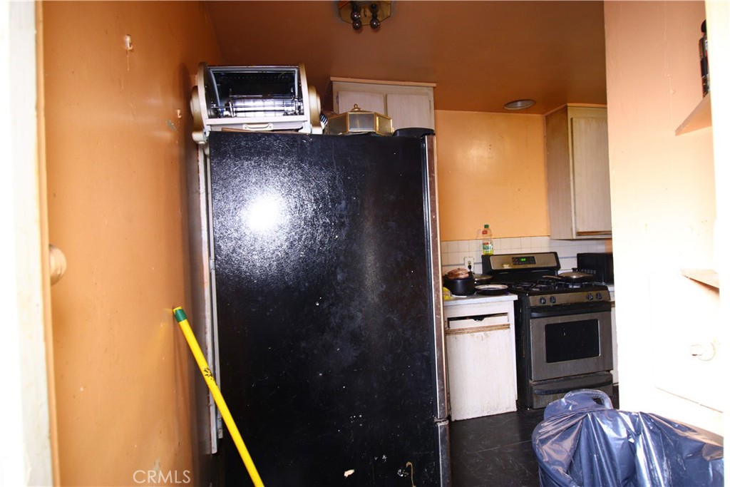 4522 East Rosecrans Avenue Compton, CA 90221 - Photo 37 of 75