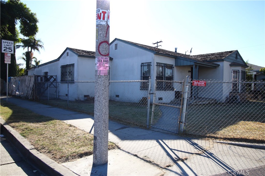 4522 East Rosecrans Avenue Compton, CA 90221 - Photo 4 of 75 a view of a house