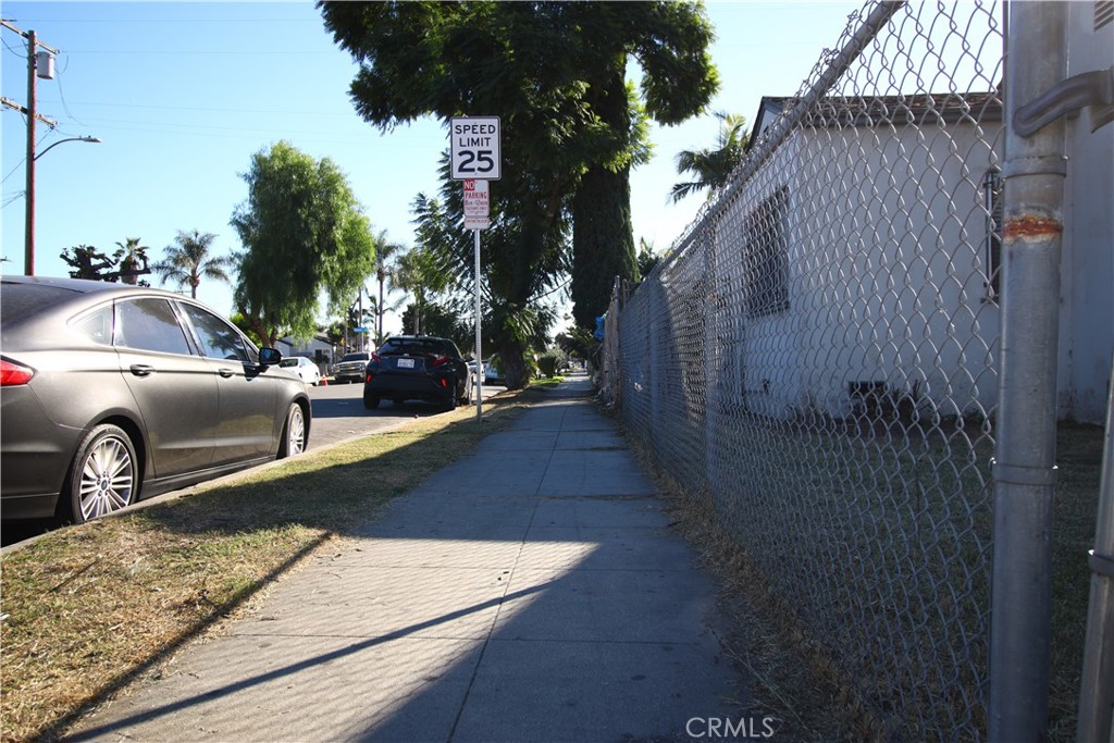 4522 East Rosecrans Avenue Compton, CA 90221 - Photo 6 of 75 east side of house