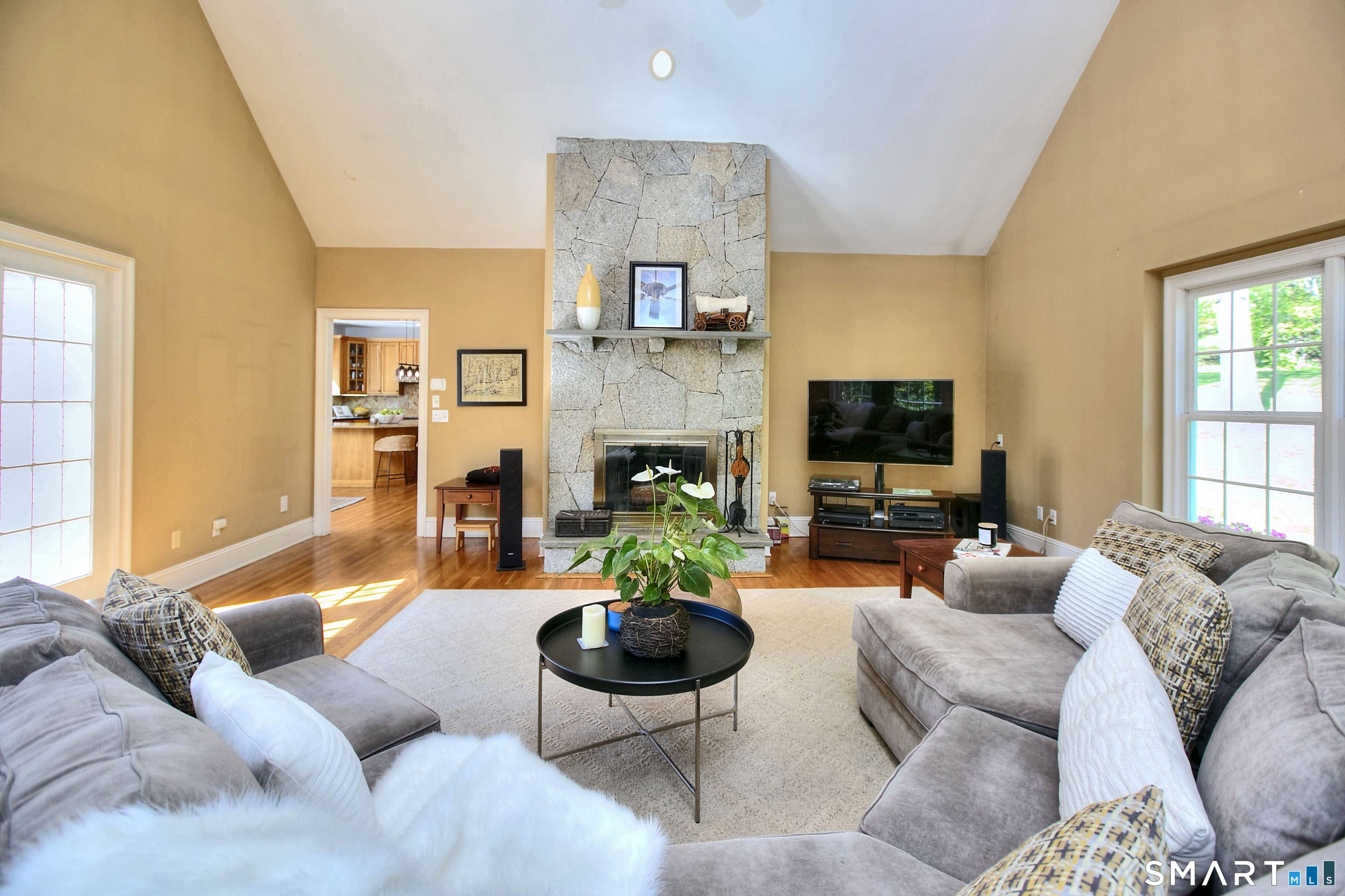 118 Nursery Road Ridgefield, CT 06877 - Photo 12 of 40